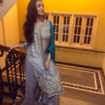 Tejasswi Prakash Instagram – A picture speaks a thousand words…
.
But this one doesnβt say much π€£π€£π€£
#whenyourunoutofcaptions