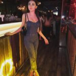 Tejasswi Prakash Instagram – Merry merry 🎄
.
.
PC- @sharyumahale Lord Of The Drinks Andheri