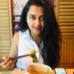 Tejasswi Prakash Instagram - Chopsticks are one of the reasons the Chinese never invented custard... . PC- @vajanianeri . #food #chopsticks #letmeeat Kofuku Japanese