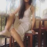 Tejasswi Prakash Instagram – Happy feet! Currently drooling over these sneakers by @clarksshoes
#Trigenic #MovesYouNaturally #Comfort #ClarksForLife
PC- @photofakir