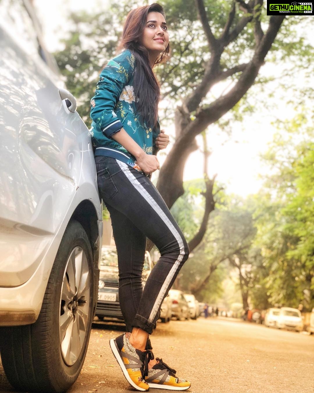 Tejasswi Prakash Instagram - Hey, It’s the festive season round the corner and here is what I have curated at @Promod_india . My most favorite picks from Promod’s latest Autumn Winter collection is this uber cool jacket, which is casual yet so stylish. I am in love with this😍 #promod_india #festiveseason #twepl Deal Facilitated by @imraanlightwala