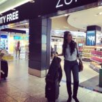 Tejasswi Prakash Instagram – Hey there 😘 Zurich Airport