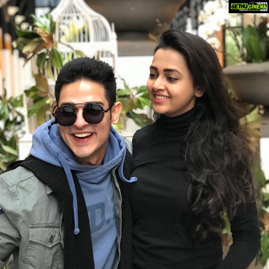 Tejasswi Prakash Instagram - Had a great time shooting with @priyanksharmaaa in @myinterlaken can’t wait for the episodes to come out . #inlovewithswitzerland Grindelwald, Switzerland