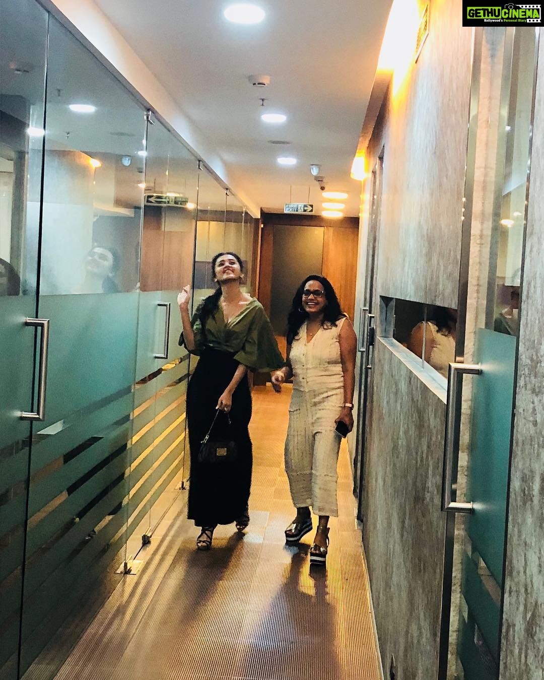 Tejasswi Prakash Instagram - Touch wood . . And the journey continues @shashisumeet @sumeetm #friends #mentor #family