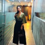 Tejasswi Prakash Instagram - Touch wood . . And the journey continues @shashisumeet @sumeetm #friends #mentor #family