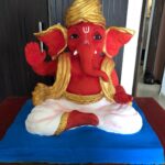 Tejasswi Prakash Instagram - Happy Ganesh Chaturthi . . This year was special coz I made my own ganuji all thanks to @raqeshbapat and the amazing squad @rithvik_d @imkaranwahi . . #ganpatibappamorya