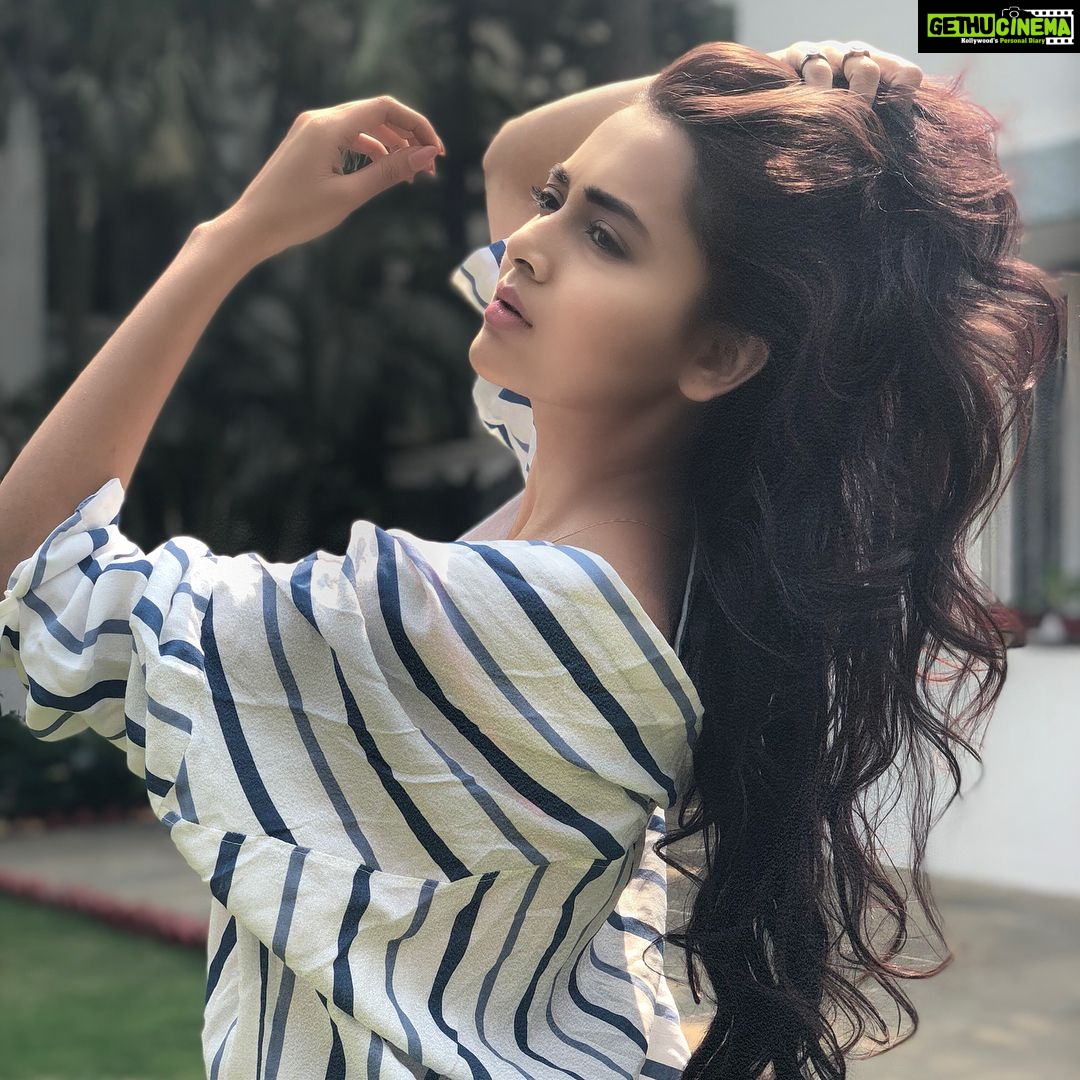 Tejasswi Prakash Instagram - Happiness to me is a warm sunny day . . #letsbeeachotherspeace