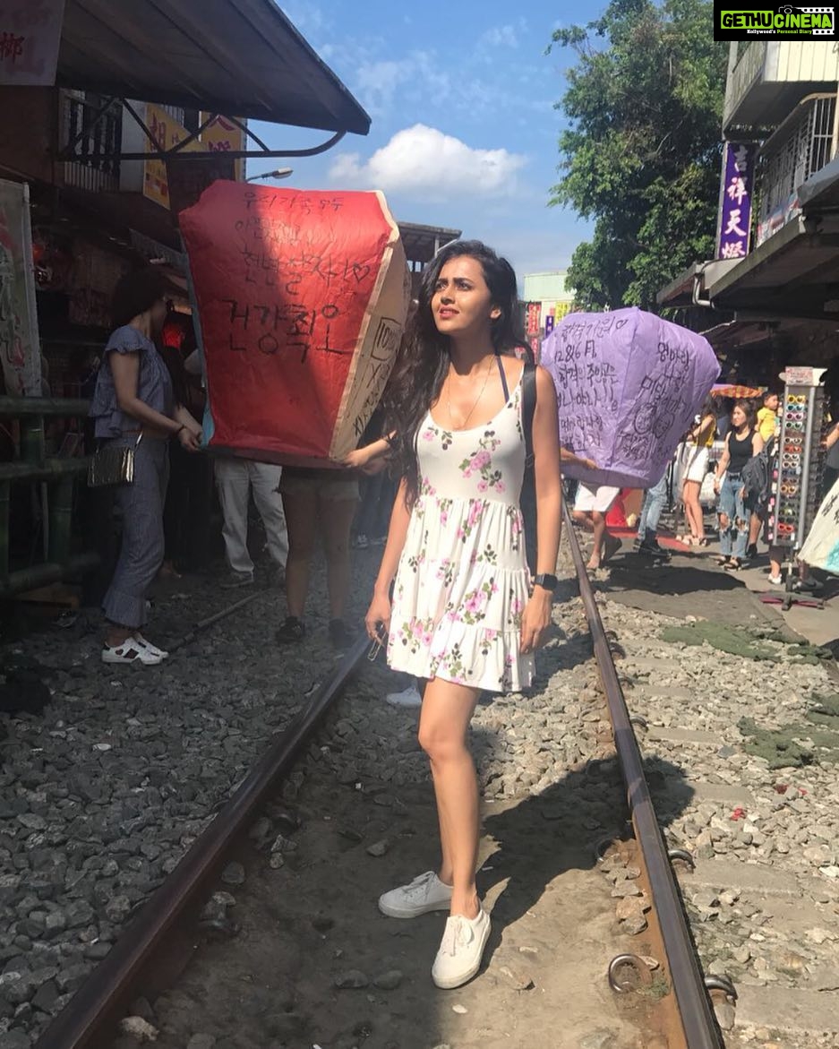 Tejasswi Prakash Instagram - Make a wish