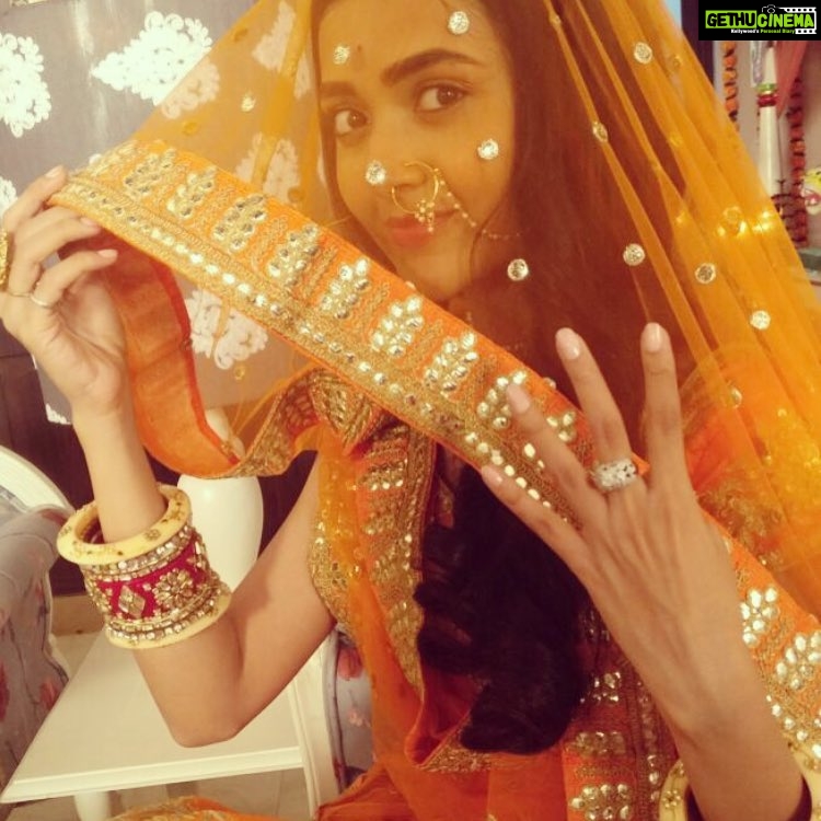 Tejasswi Prakash Instagram - 4 days to go💃🏻 #pehredaarpiyaki #sonyentertainmenttelevision #17thjuly #8:30pm