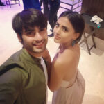 Tejasswi Prakash Instagram - If there is anybody who has really understood me, encouraged me and appreciated me...it’s this weirdo @dhanyavkapoor ...felt so nostalgic seeing him...kappuuuu😘 Congratulations ma’am with this new venture...MUM48 is gonna be rocking @msrashmi2002_ . . #mum48 #reunion Novotel Mumbai Juhu Beach