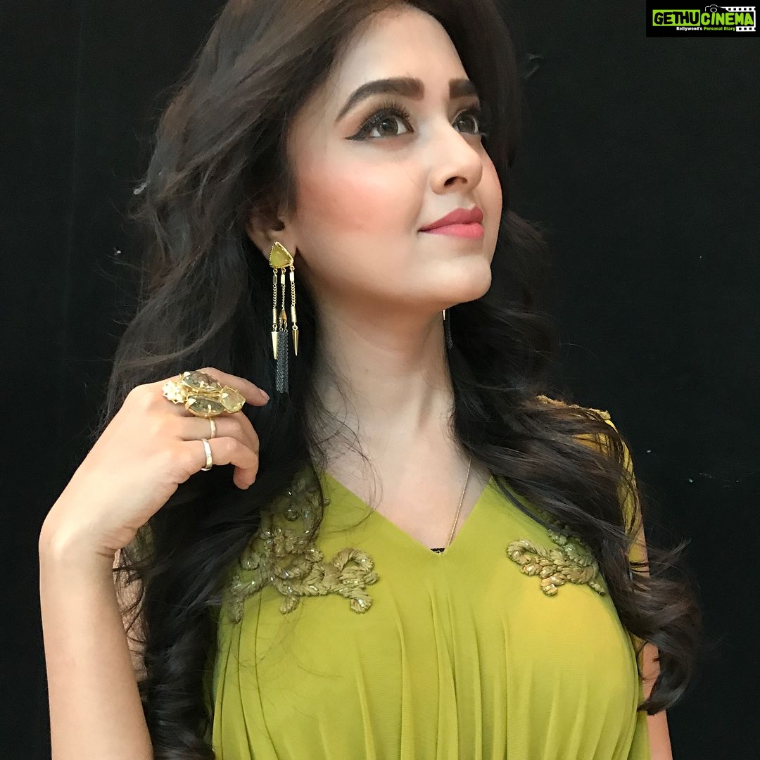 Tejasswi Prakash Instagram - She wore her scars as her best attire... A stunning dress made of hellfire... #day2 Styled by @stylist_hemu #teamhemu Outfit by @label.prerana.nagpal Jewellery by @gesturejewelry Jakarta, Indonesia