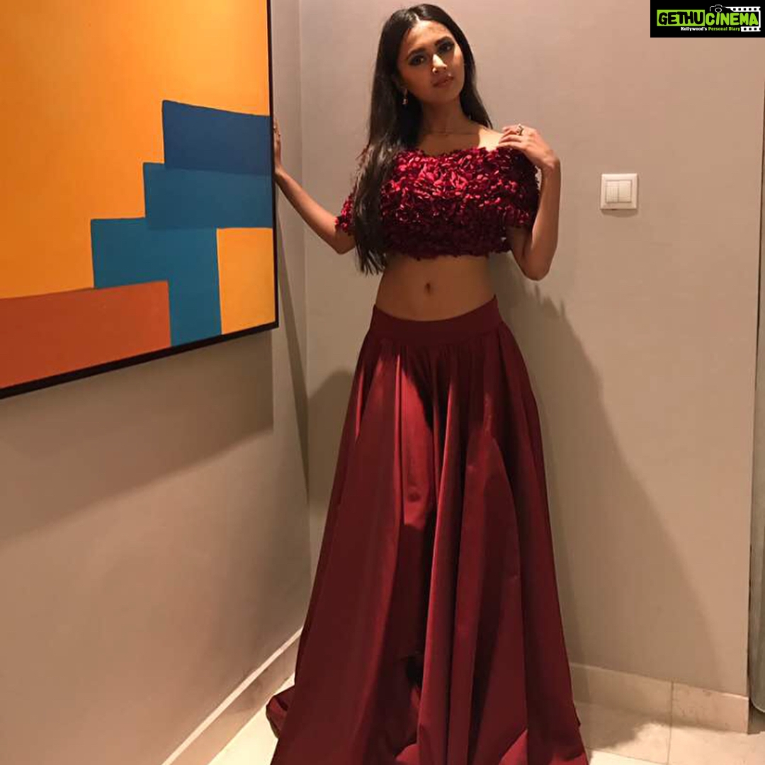 Tejasswi Prakash Instagram - #look3 Love the floral blouse and lehenga by @alpareena Thank you so much 😘 Jakarta, Indonesia