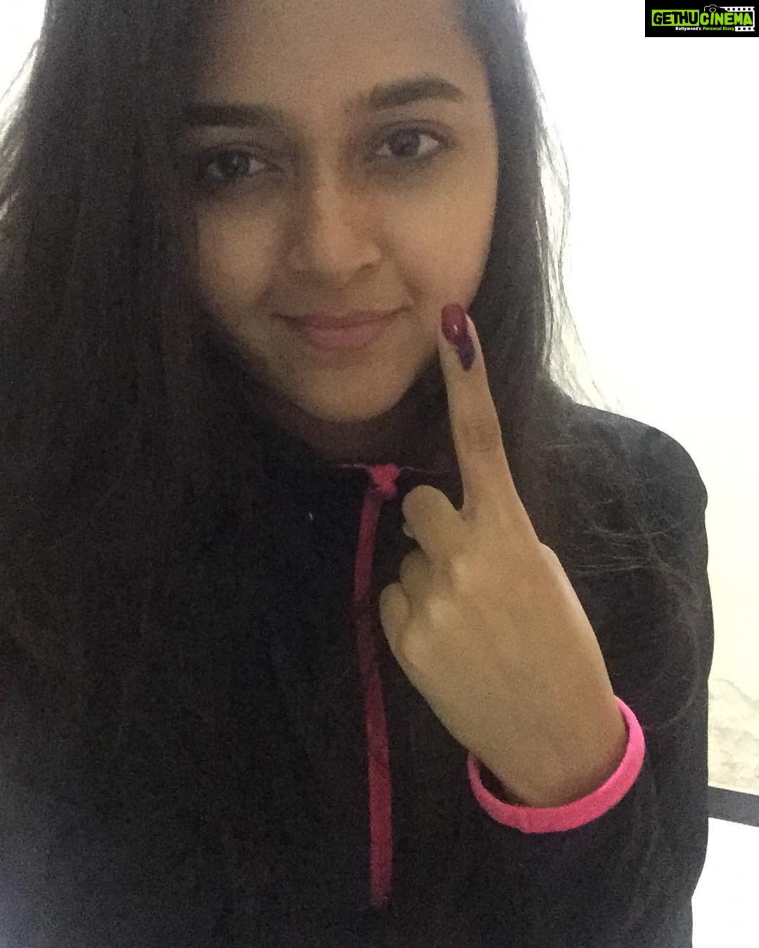 Tejasswi Prakash Instagram - #latepost If u haven't done it.....stop complaining✌🏼
