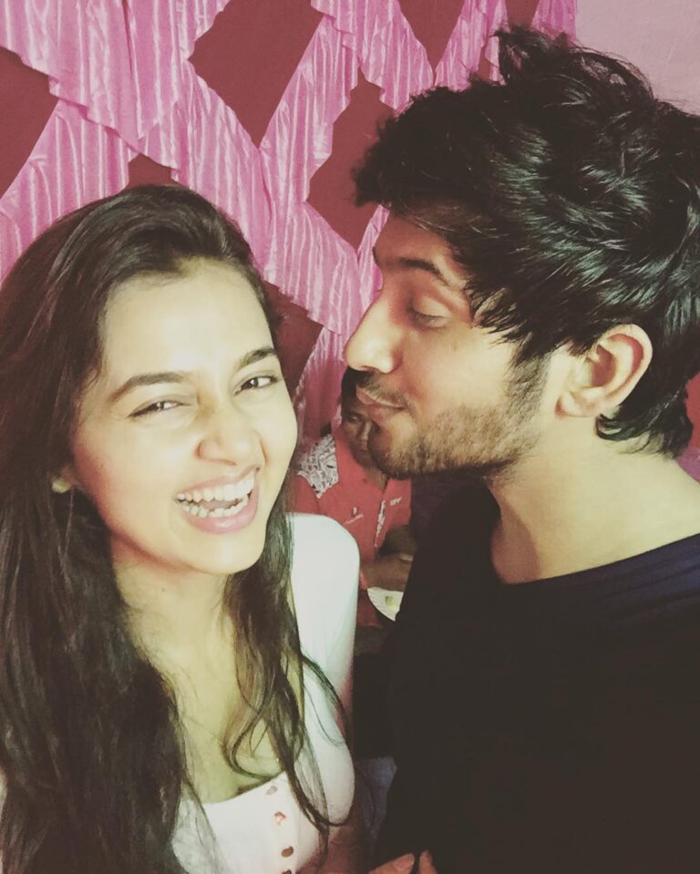 Tejasswi Prakash Instagram - Coz I wanted to wish him personally first🙈 And that makes us special💕 #nammmiiiikabirthday This one's for all the love you guys have shown us #raglakfans
