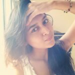Tejasswi Prakash Instagram - Beautyisinbeingreal#nomakeup#sunlight#rudraksh#sunlight#selfieafterages#happiness#peace