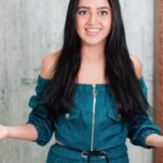 Tejasswi Prakash Instagram - I love styling my hair but I was always afraid of the Heat Damage. Well, not anymore. Now nothing can stop my hair from shining and staying smooth even after numerous hairstyling sessions. I’ve said goodbye to Hair Damage with BBLUNT Hot Shot Heat Protection Hair Mist. So go try this product from www.bblunt.com and don’t forget to use “Tejasswi20” to get a Flat 20% Discount. Happy Shopping!