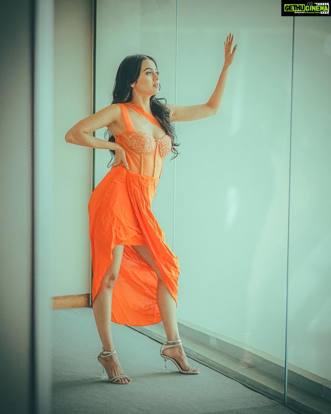 Tejasswi Prakash Instagram - Everything comes in time for those who wait . . Style by : @kmundhe4442 Outfit by : @dvfashionstudio @disha_vadgama 📸 @that.nikhil . . #ootd #ootdinspo #fashion #style #stylish #tejasswiprakash