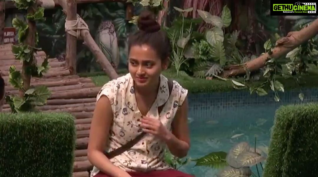 Tejasswi Prakash Instagram - Teju sharing some interesting childhood memories! β€οΈ . . . π: @clovia_fashions π§£: @stylebysaachivj π€: @styledbynikinagda @nehha_o @sanzimehta777 . . . #instagood #explore #fyp #tejasswiprakash #tejatroops #tcrew #biggboss #biggboss15 #bb #bb15 #salmankhan @voot @vootselect @colorstv @endemolshineind