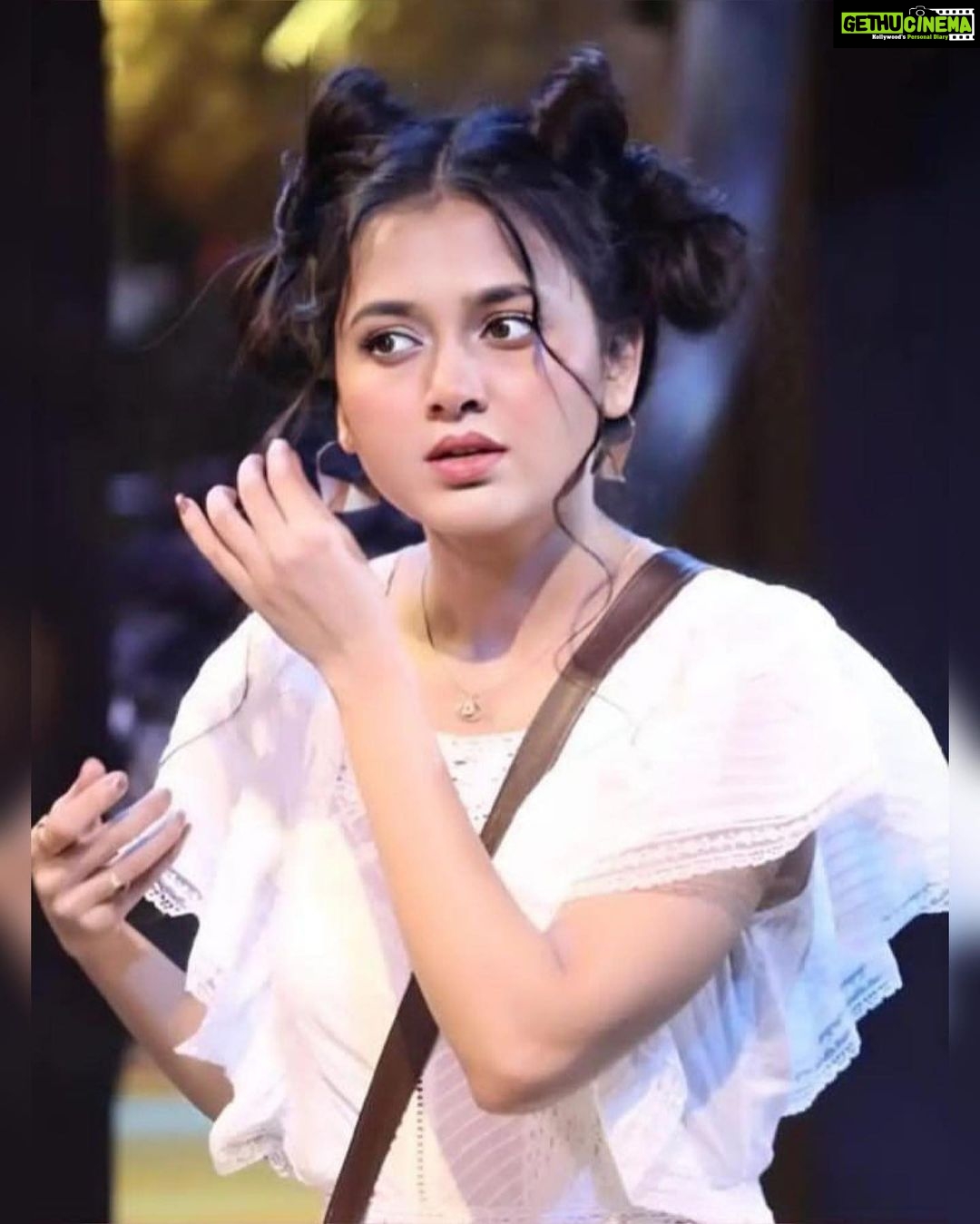 Tejasswi Prakash Instagram - Just a mid-day appreciation post, How adorable š„°? . . . š: @pastelthreads.in š: @jij.jewellery š : @__theperfectfitt__ š§£: @stylebysaachivj š¤: @styledbynikinagda @nehha_o @sanzimehta777 . . #white #dresses #tejasswiistheboss #instagood #explore #fyp #tejasswiprakash #tejatroops #biggboss #biggboss15 #bb #bb15 #salmankhan @voot @vootselect @colorstv @endemolshineind