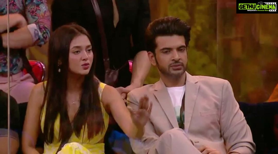 Tejasswi Prakash Instagram - How is having an emotional breakdown playing a woman card? #StayStrongTeja . . . π: @ranbirmukherjeeofficial π: @one_for_every_wish π§£: @stylebysaachivj π€: @styledbynikinagda @nehha_o @sanzimehta777 . . . #staystrong #emotionalbreakdown #NOtWomenCard #instagood #explore #fyp #tejasswiprakash #tejatroops #biggboss #biggboss15 #bb #bb15 #salmankhan @voot @vootselect @colorstv @endemolshineind