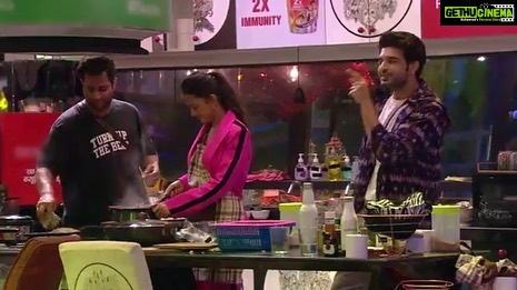 Tejasswi Prakash Instagram - She takes a stand for what she believes in, she giver her 100% at tasks, she cooks, she cleans, she maintains her end of the relations & she is a fashionista! We love how Teja balances out her roles in the BB house! To keep seeing her in the house, Go On Voot and Vote for her! . . . Look 1: @shalusalariaofficial 💎: @rubansaccessories Look 2: @qbysoniabaderia 💎: @miranabymegha Look 3: @ranbirmukherjeeofficial 💎: @thejstudioo Look 4: @douxloungewear Look 5: @label_kaaj Look 6: @sohamearth 👠: @__theperfectfitt__ 🧣: @stylebysaachivj 🤝: @styledbynikinagda @nehha_o @sanzimehta777 . . . #voteforteja #voteandsupport🙏 #instagood #explore #fyp #tejasswiprakash #tejatroops #biggboss #biggboss15 #bb #bb15 @voot @vootselect @colorstv @endemolshineind