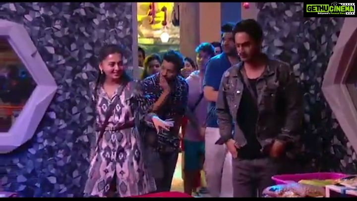 Tejasswi Prakash Instagram - Amongst the first few contestants to become a VIP of #BiggBoss15, definitely Teja is acing the upgrade games like a pro. β€β¨ . . . π: @theboozybutton π: @ethnicandaz π§£: @stylebysaachivj π€: @styledbynikinagda @nehha_o @sanzimehta777 . . . #vip #upgrade #instagood #explore #fyp #tejasswiprakash #tejatroops #biggboss #biggboss15 #bb #bb15 #salmankhan @voot @vootselect @colorstv @endemolshineind