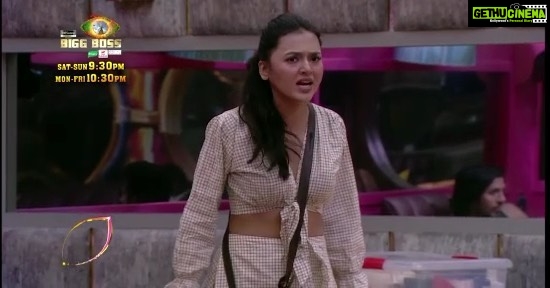 Tejasswi Prakash Instagram - It takes a lot to stand against the wrong rather than following the herd! We are glad that Teja is not the one to take the easier way out and chooses to follow her principles instead! . . . π: @leisureloomindia π§£: @stylebysaachivj π€: @styledbynikinagda @nehha_o @sanzimehta777 . . . #strongwoman #principles #allinoneteja #instagood #explore #fyp #tejasswiprakash #tejatroops #biggboss #biggboss15 #bb #bb15 #salmankhan @voot @vootselect @colorstv @endemolshineind