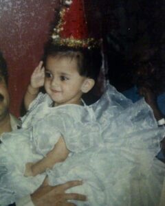 Tejasswi Prakash Instagram - A day that should be embraced by each one of us... Children's Day!! Why not let the child in us shine and sparkle every day? Sharing some beautiful memories of Teja from her childhood. As the day is coming to an end, hoping you all had fun and celebrated the child in you! ❤ . . . #childrensday #child #happychildrensday #instagood #explore #fyp #tejasswiprakash #tejatroops #biggboss #biggboss15 #bb #bb15 #salmankhan @voot @vootselect @colorstv @endemolshineind