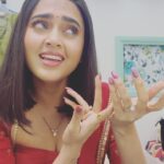 Tejasswi Prakash Instagram – Here comes the naagingale… 
Oopppsss I mean the nightingale 😂