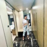 Tejasswi Prakash Instagram - Just checking… . All the mirrors work just fine 👍 . . . Styled by- @shaleenanathani Assisted by- @simrankumar19