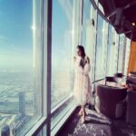 Tejasswi Prakash Instagram - Forever that girl that gets really excited when the Sky is in pretty colours ❤️ . . . Styled by: @camy1411 X @tejalnagmoti Outfit: @madaboutfashion_kejal . . . #pink #peace #high 125 Floor at Burj Khalifa,Downtown Dubai