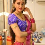 Tejasswi Prakash Instagram - How did you find the episode? . . . 📸 @ashish_ojha_photography #comedyclub #zeetv #devsena