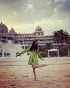 Tejasswi Prakash Instagram - Blessed to live my dreams... . . . Styled by: @camy1411 X @tejalnagmoti Outfit: @madaboutfashion_kejal . . . #travel #life #peace Atlantis, The Palm
