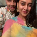 Tejasswi Prakash Instagram - Happy happy Diwali 🪔 . . . #diwali2020 #chicago #family