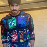 Thakur Anoop Singh Instagram – The best colour in the world is the one that looks great on you 🌟 

Pune city it is !! 

#Thakuranoopsingh 
Managed by @sagarjustcelebrity 
Outfit by @talwinder_singhofficial Pune, Maharashtra