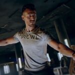 Tiger Shroff Instagram - Happy #WorldHealthDay! Keep moving and growing! #Love, #ReadyToMove #LetsPROWL @prowlactive @becurefit