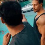 Tiger Shroff Instagram - #matrixfeels 😜 📹 @shariquealy