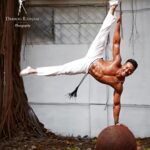 Tiger Shroff Instagram - 🤸🏻‍♂️ @dabbooratnani @manishadratnani #DabbooRatnaniCalendar #2018 #DabbooRatnani