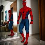 Tiger Shroff Instagram - Guess who 😊😎 #halfdreamcometrue #whilebeingthevoiceofspidey #suitedup #notthecomfiestsuitthough 🙈🕷