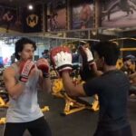 Tiger Shroff Instagram – Back to basics #speed #rhythm #boxing #movement #baaghi2