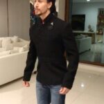 Tiger Shroff Instagram - Thanks @manishmalhotra05 sir and congratulations on the spectacular show last night. #aboutlastnight #manishmalhotra #BeenAWhile #SinceIworeSomeClothes #thanks #😄