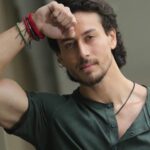 Tiger Shroff Instagram - :)