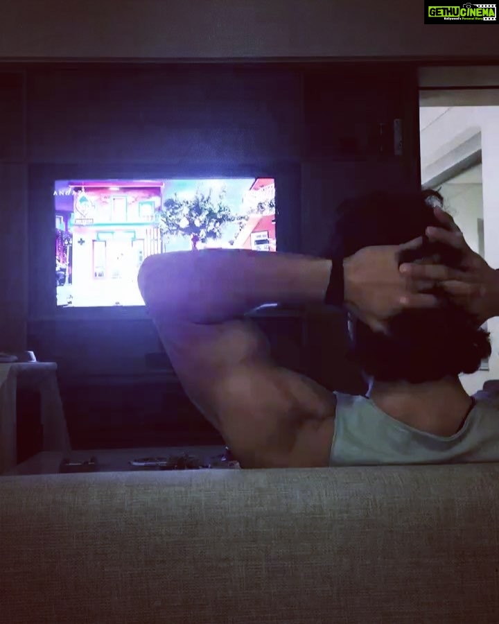 Tiger Shroff Instagram - Just reached #delhi! And look what's on tv! #teammunnamichaelontkss #munnamichael #21july Delhi