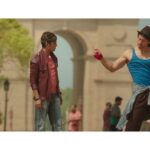 Tiger Shroff Instagram - Look who's setting the dance floor on fire! #Swag Out NOW! (link in bio) #MunnaMichael