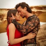 Tiger Shroff Instagram - Sending you all the LOVE this season #PyarHo OUT NOW (link in bio) #MunnaMichael @nidhhiagerwal @sabbir24x7 @vikirajani @eros_now @filmsnextgen
