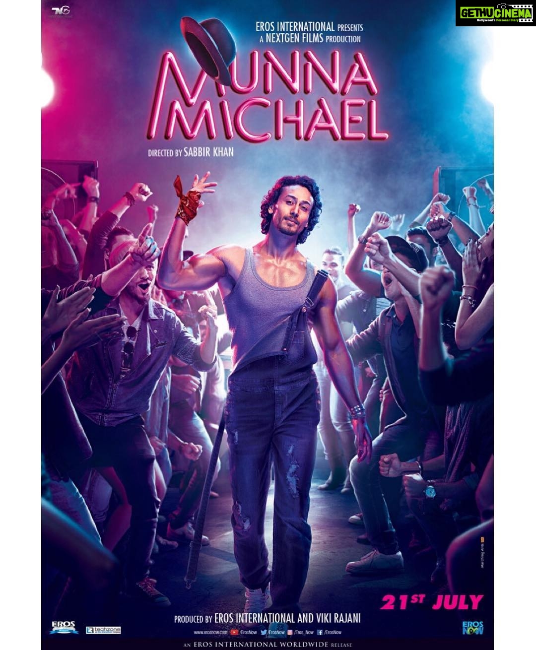 Tiger Shroff Instagram - Moonwalking in the steps of the legend! :) #MunnaMichaelPoster #MunnaMichael @nidhhiagerwal @sabbir24x7 @eros_now @vikirajani @filmsnextgen