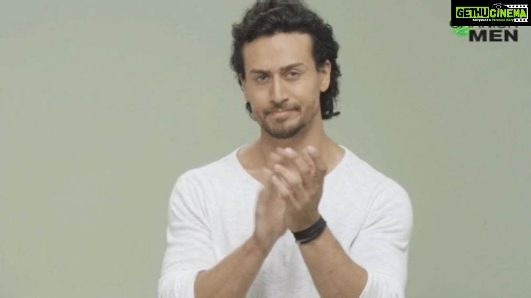 Tiger Shroff Instagram - My face when I saw @thejohnabraham skateboarding like a pro. @thegarnierman
