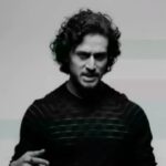 Tiger Shroff Instagram - My 5 go-to moves! Part 2 #5GoToMoves #SignatureMoves #MovesLikeMike #MJ