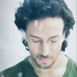 Tiger Shroff Instagram - #peacefulwarrior #middleoftheweek #middleofnowhere #WednesdayWisdom