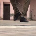 Tiger Shroff Instagram – Most of you have liked whistle baja so here is a little preview, I’m gonna show you the full step soon #DanceWithTiger